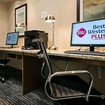 Best Western Plus Chestermere Hotel Exterior photo